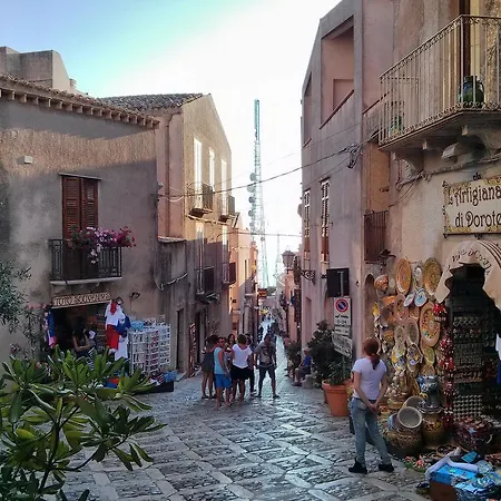 Holiday home Casa Del Clown Trapani
